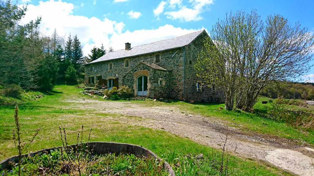 Bastides Du Mezenc Bed & Breakfast Saint-Front  Exterior photo